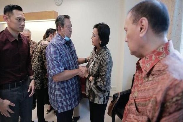 Bersama Suami, Sri Mulyani...