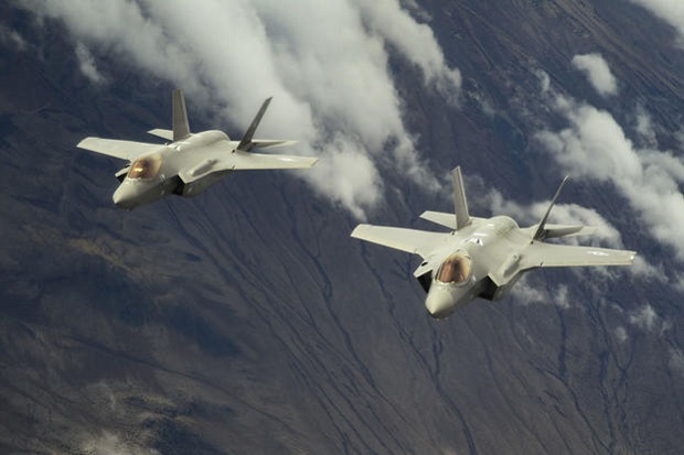 Enam Jet Tempur F-35...