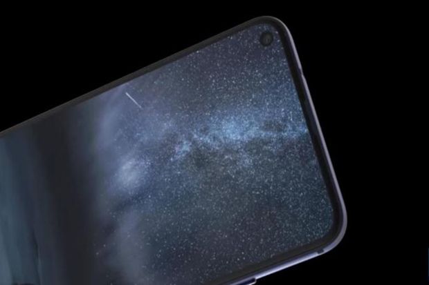 Nokia 6.2 dengan Tampilan...