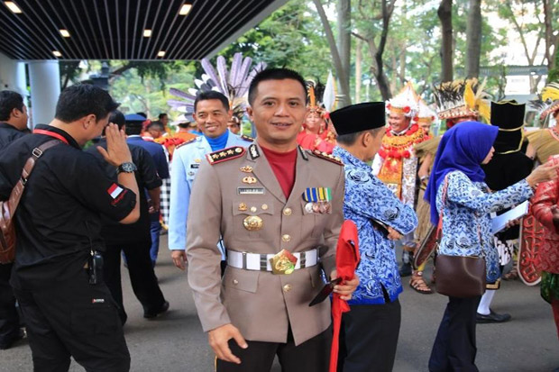 Jadi Komandan Upacara,...