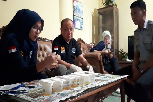 Polres Karimun Cek Urine...