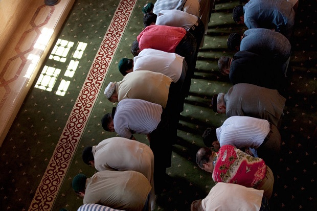 Tak Netral Politik di...