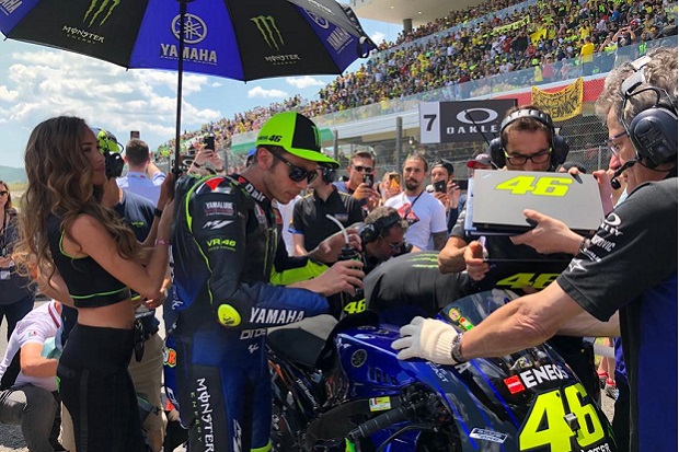 Alami Kemunduran, Rossi...