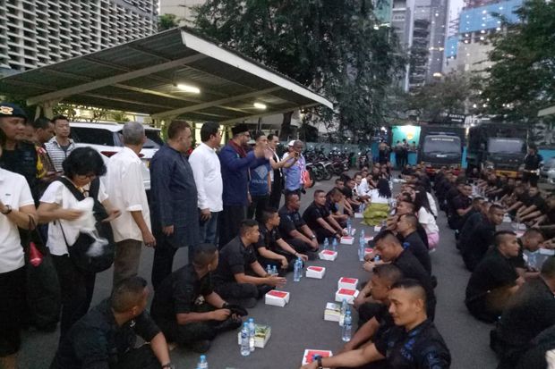 Buka Bersama TNI-Polri,...