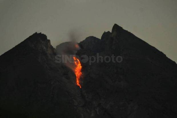 Gunung Merapi Terus...