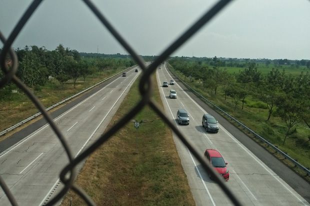 Dibuka dua arah, Tol...