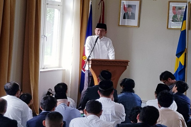 Idul Fitri di Hari Kerja,...
