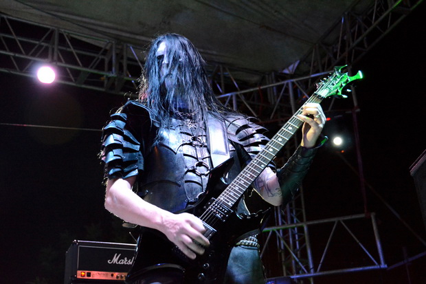 Lord Ahriman: Seluruh...