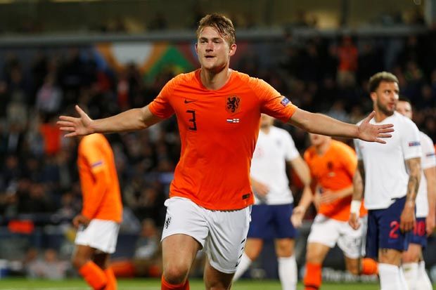 Puji De Ligt, Ronald...