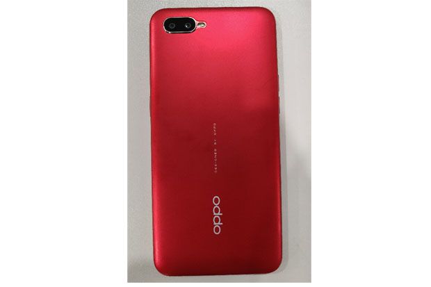 Oppo A1s, Handphone...