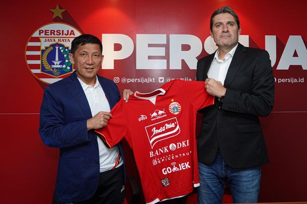 Persija Tunjuk Julio...
