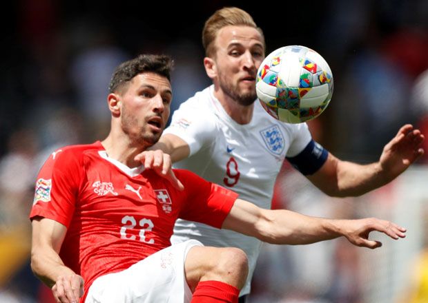 VAR Paksa Laga Inggris...