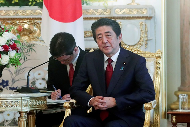 Kunjungi Iran, Shinzo...