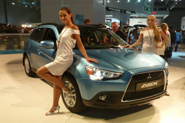 Eksterior Mitsubishi...