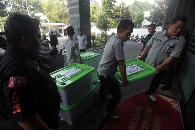 Bawa Bukti Lebih dari...