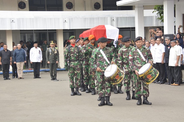 George Meninggal, TNI...