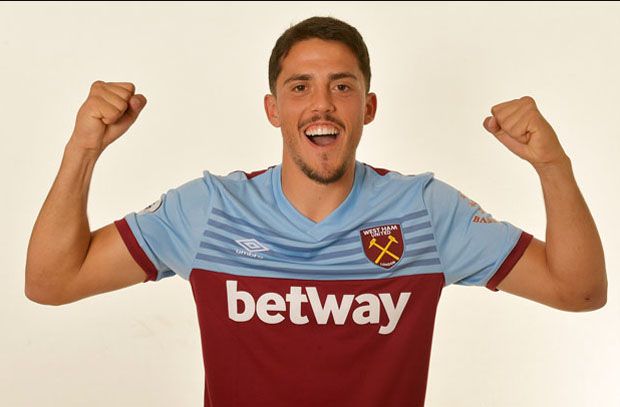 Gabung West Ham United,...
