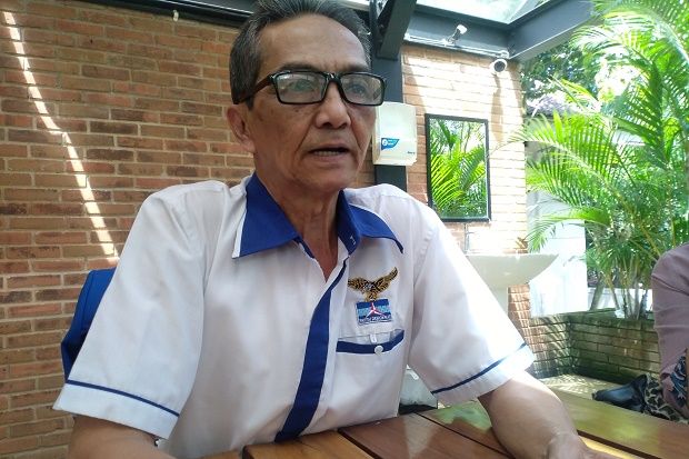 Kongres Luar Biasa Demokrat...