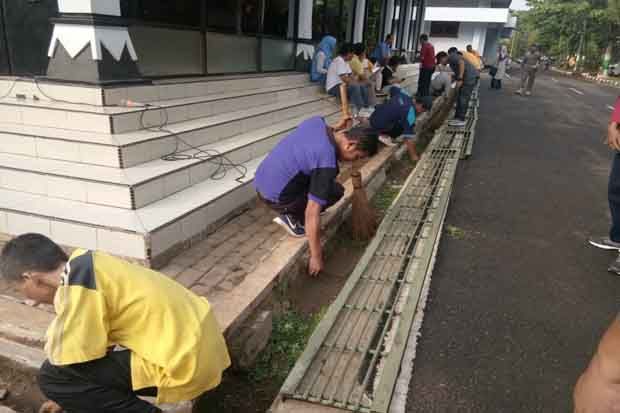 22 ASN Dihukum Bersihkan...
