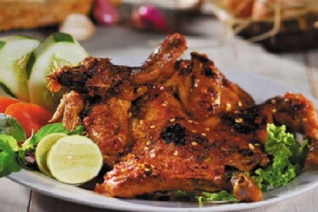 Ayam Bakar Santan, Hidangan...