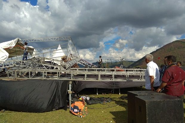 Atap Panggung Konser...