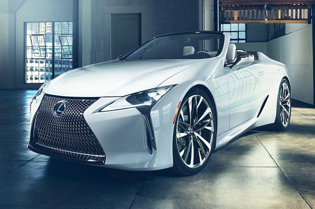 Lexus Siapkan Model...