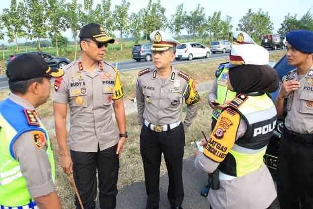 Kecelakaan Maut Tol...