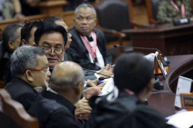 Sidang MK, Tim Hukum...