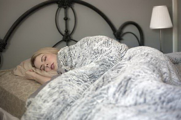 Tidur dengan Televisi...