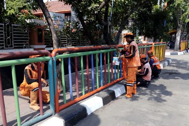 Jelang HUT DKI, Kantor...