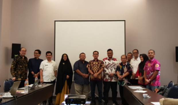 Banyuasin Hadiri Rapat...