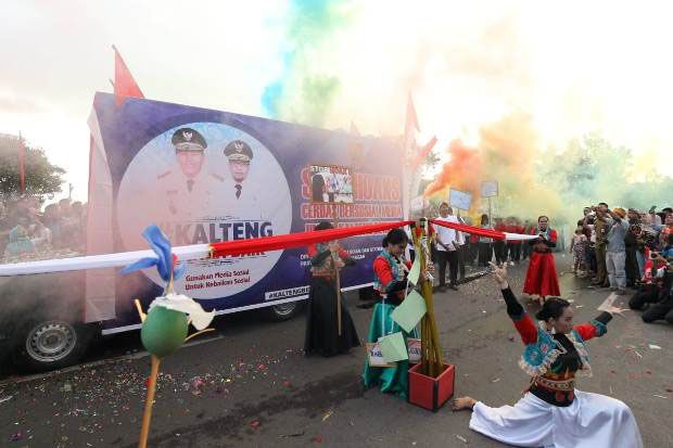 Diskominfo Kalteng Tampilkan...