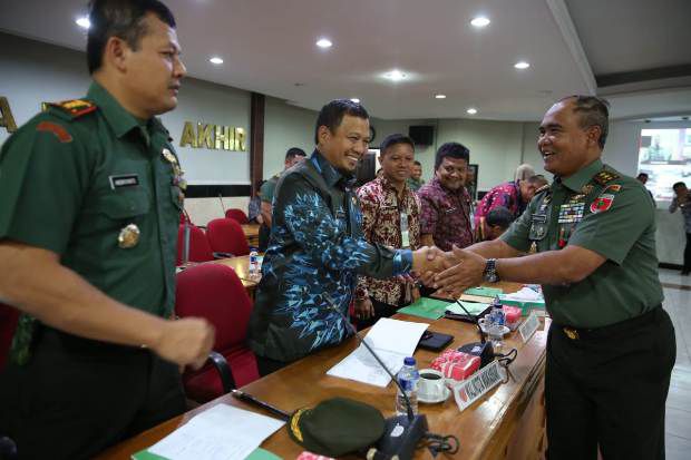 Pj Wali Kota Iqbal Dukung...