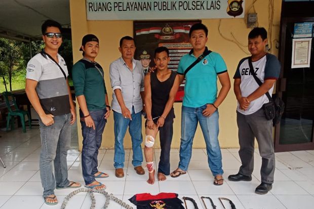 Polisi Tembak Buronan...
