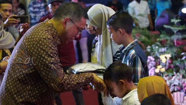 INALUM Serahkan Bantuan...