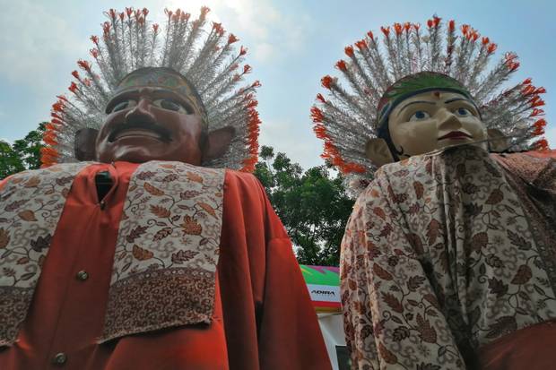 Meriahkan HUT DKI, Beragam...