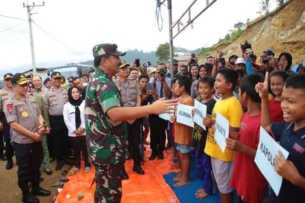 Kapolri dan Panglima...