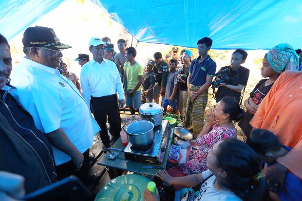 Galang Bantuan, Mentan...