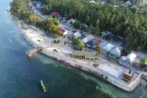 Indahnya Pantai Sousu...