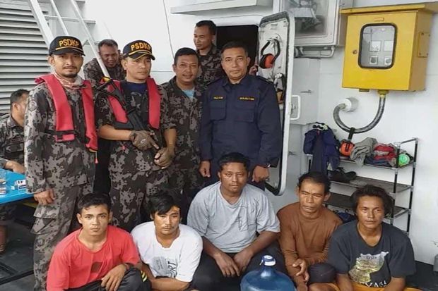 Kapal Ikan Ilegal Malaysia...