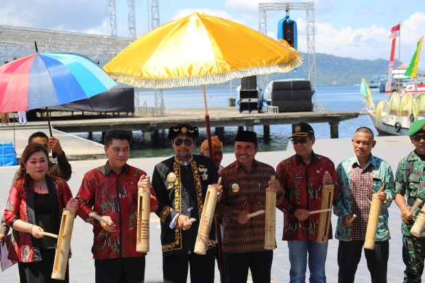 Pesona Budaya Kepulauan...