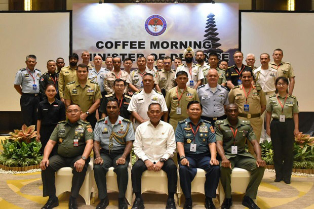 Kemhan Pererat Kerja...
