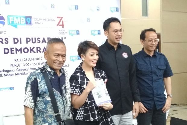 Media Arus Utama Miliki...