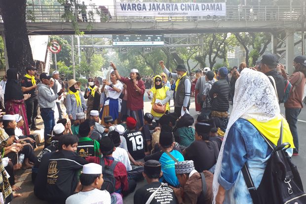 Massa PA 212 Mulai Berdatangan...