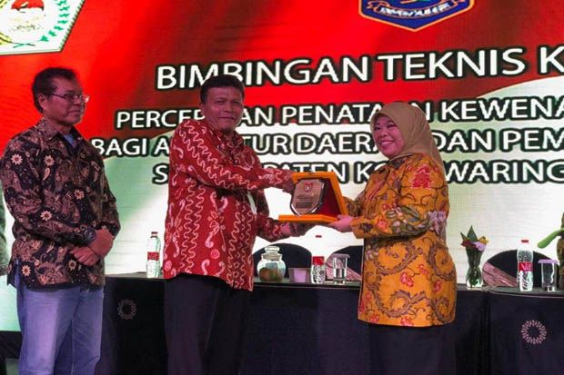 Kades di Kobar Ikuti...