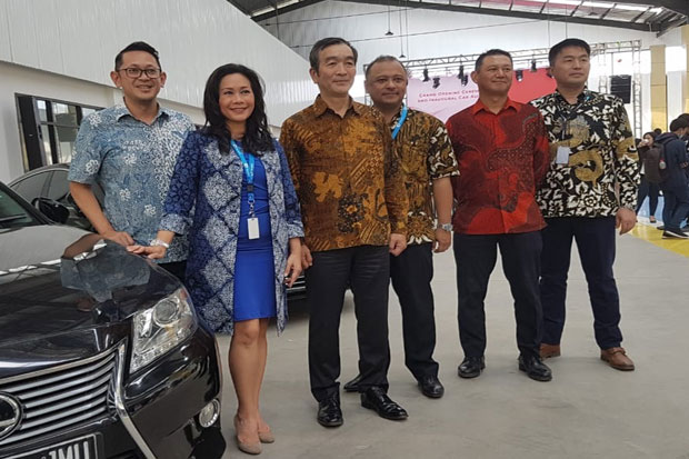 Blue Bird Resmikan Balai...