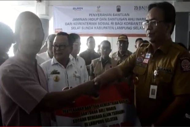 7 Bulan Menunggu, Ratusan...