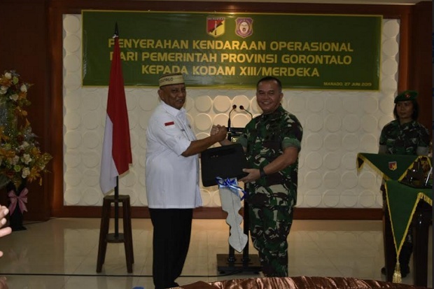 Kodam XIII/Merdeka Terima...