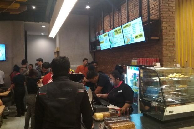 Buka Outlet Baru, Adoralezat...