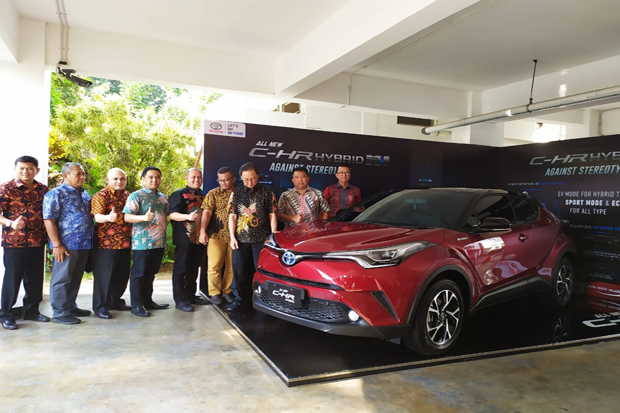 Meluncur di Jatim, Toyota...